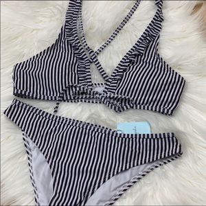 NWT Cupshe Navy & White Striped Bikini Size Small